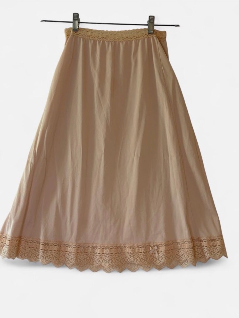 Vintage Olga Beige Nylon Half Slip Double Scalloped Lace Hem Ribbon Bow S/M